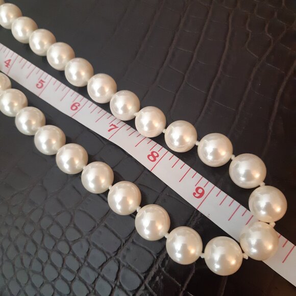 Camrose & Kross 20 Inch Faux Pearl Necklace In Original Case, Vintage - Picture 10 of 13